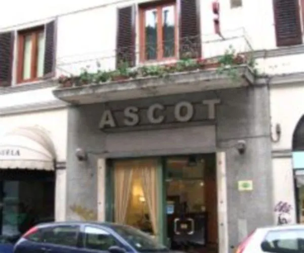 ホテル Ascot