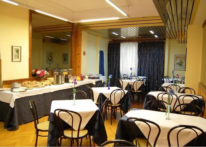 Ascot Otel 3*