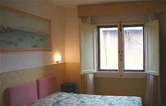Hotel Ascot Florencie