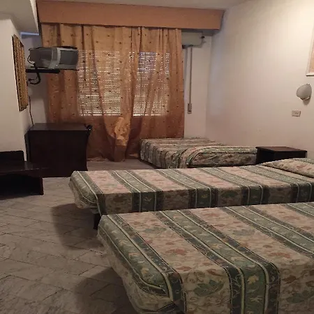 Hotel Ascot